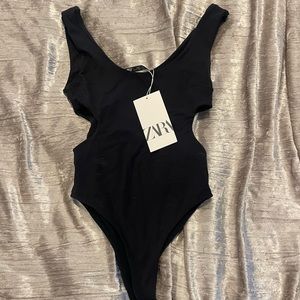 NWT! Zara bodysuit 🖤